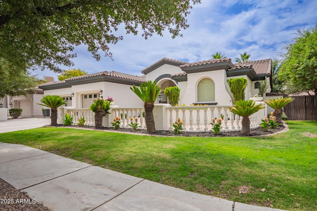4711 E Buckboard Court, Gilbert, AZ 85297