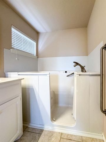 2909 Tropicana Avenue, Norman, OK 73071