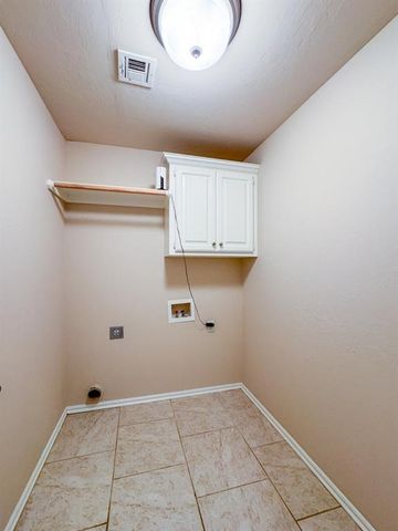 2909 Tropicana Avenue, Norman, OK 73071