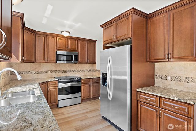 7228 200th Street Ct E, Spanaway, WA 98387