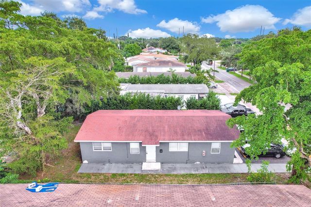 746 SW 4th St, Dania Beach, FL 33004