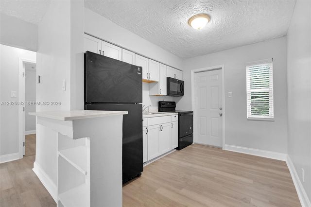 746 SW 4th St, Dania Beach, FL 33004