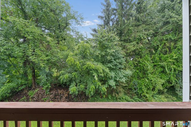 5 Woodside Avenue 65, Danbury, CT 06810