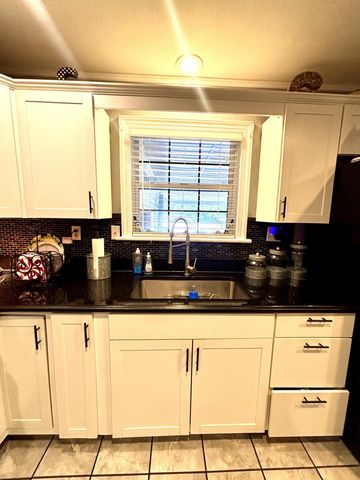 385 Anita Lane, Ledbetter, KY 42058