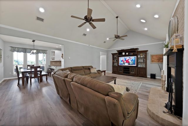300 Buena Vista Drive, Willow Park, TX 76087