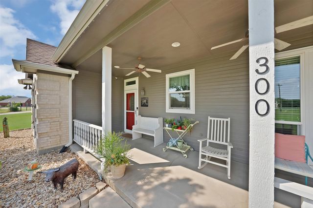 300 Buena Vista Drive, Willow Park, TX 76087