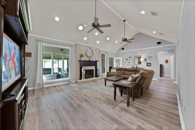300 Buena Vista Drive, Willow Park, TX 76087