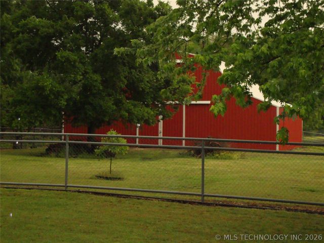 4100 N Wood Highway, Okmulgee, OK 74447