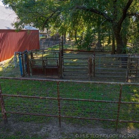 4100 N Wood Highway, Okmulgee, OK 74447