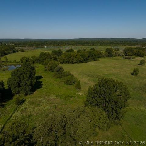 4100 N Wood Highway, Okmulgee, OK 74447