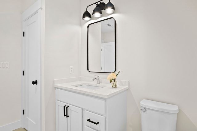 25 Salisbury Hill Blvd. 56, Worcester, MA 01609