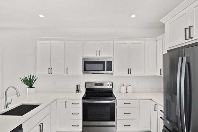 25 Salisbury Hill Blvd. 56, Worcester, MA 01609