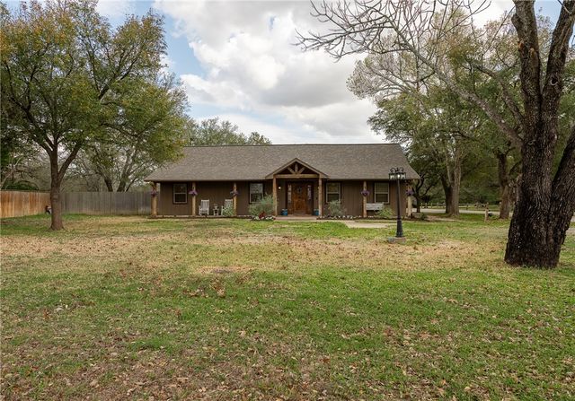 2302 Quail Run, College Station, TX 77845