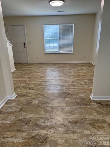 102 Winding Canyon Drive, Charlotte, NC 28214