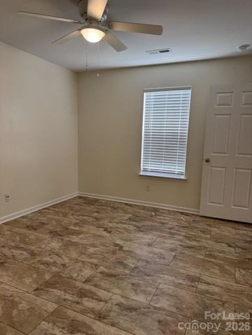 102 Winding Canyon Drive, Charlotte, NC 28214