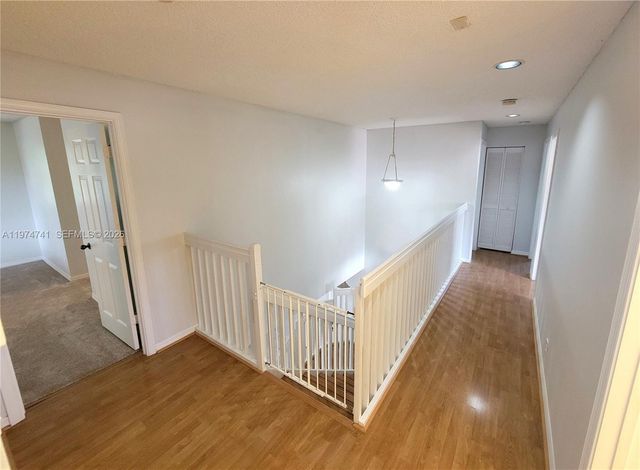 723 Juniper Ln, Weston, FL 33327