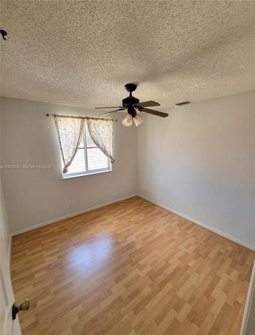 723 Juniper Ln, Weston, FL 33327