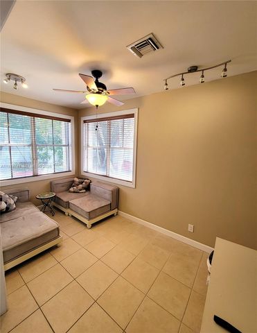 723 Juniper Ln, Weston, FL 33327