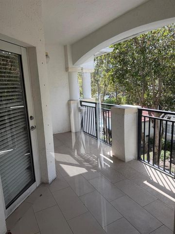 3225 NE 184th Street 10303, Aventura, FL 33160