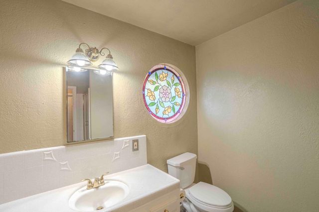 2426 N Adoline Avenue, Fresno, CA 93705