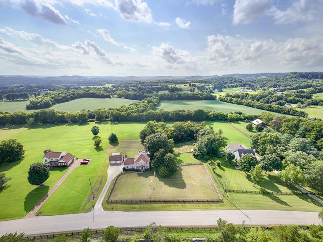 1376 Hunter Road, Franklin, TN 37064
