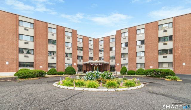 1700 Broadbridge Avenue B33, Stratford, CT 06614