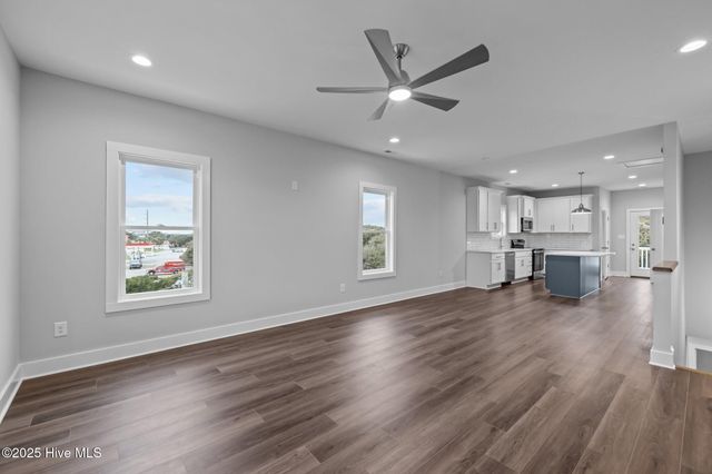 1374 Salter Path Road B, Atlantic Beach, NC 28512