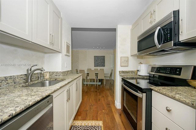 10275 Collins Ave 334, Bal Harbour, FL 33154