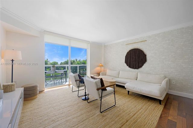 10275 Collins Ave 334, Bal Harbour, FL 33154