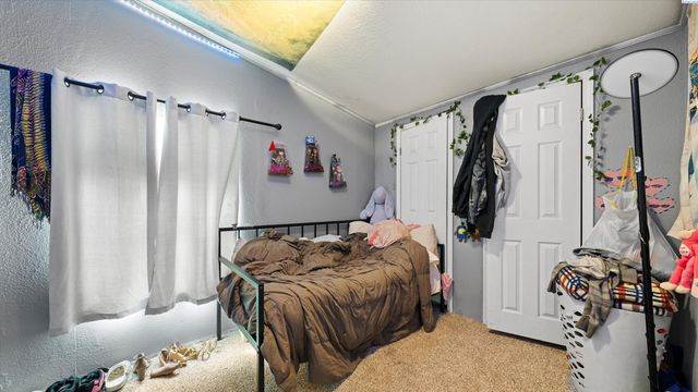 201 N 69th Ave, West Richland, WA 99353