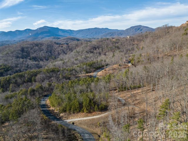 223 Rock Ledge Drive, Lake Lure, NC 28746