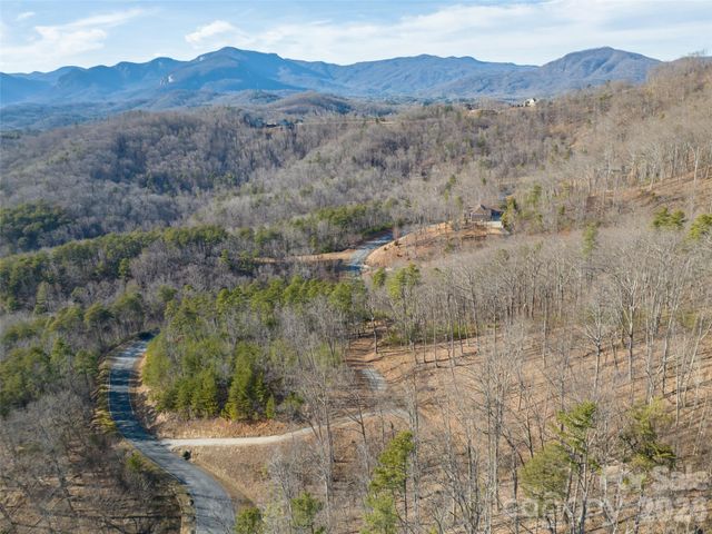 223 Rock Ledge Drive, Lake Lure, NC 28746