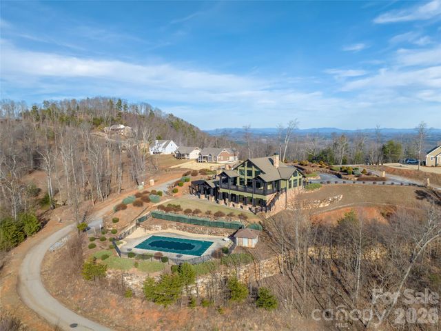 223 Rock Ledge Drive, Lake Lure, NC 28746