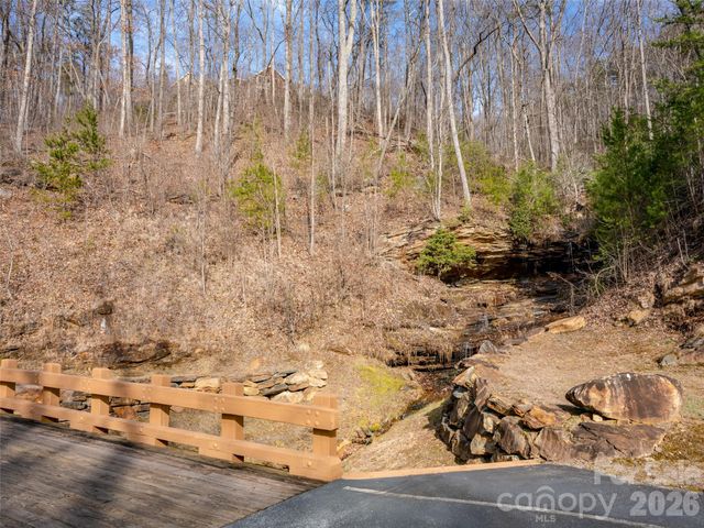 223 Rock Ledge Drive, Lake Lure, NC 28746