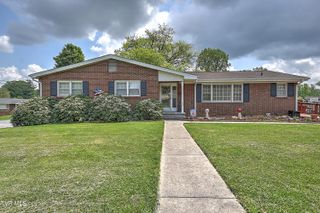 609 Hollyhill Rd Road, Johnson City, TN 37604