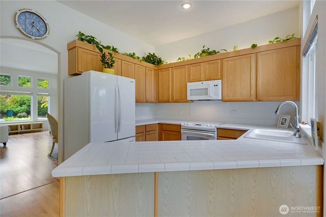 281 S Keel Way, Port Ludlow, WA 98365