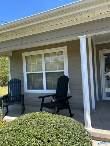 15546 Curtis Lane, Athens, AL 35611