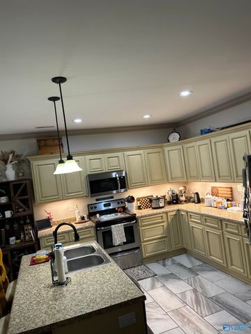 15546 Curtis Lane, Athens, AL 35611