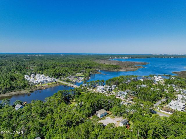 142 N 7th Street, Santa Rosa Beach, FL 32459