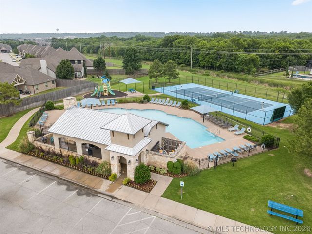 4206 S 168th Place E, Tulsa, OK 74134