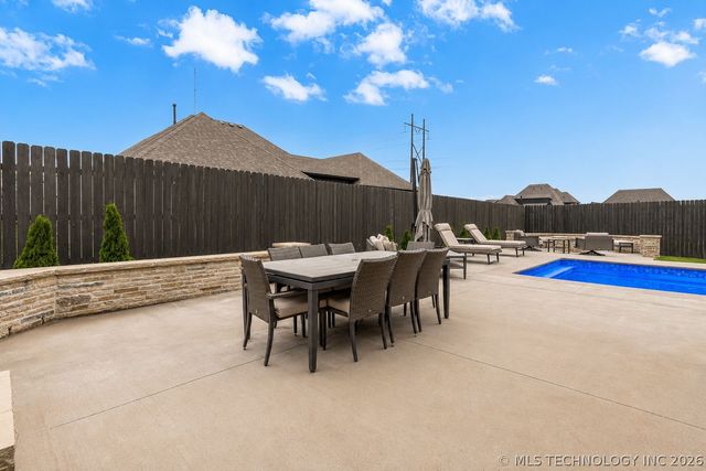 4206 S 168th Place E, Tulsa, OK 74134