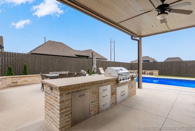 4206 S 168th Place E, Tulsa, OK 74134