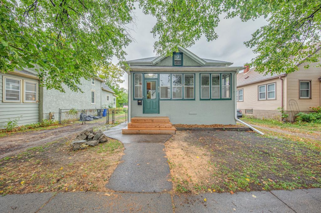 415 Bay Street, Saint Paul, MN 55102