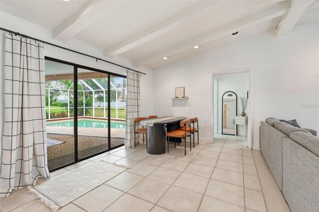 3927 COUNTRY VIEW LANE, Sarasota, FL 34233