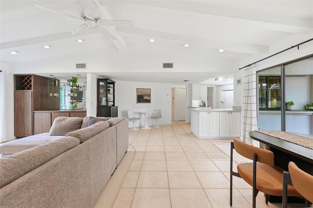 3927 COUNTRY VIEW LANE, Sarasota, FL 34233