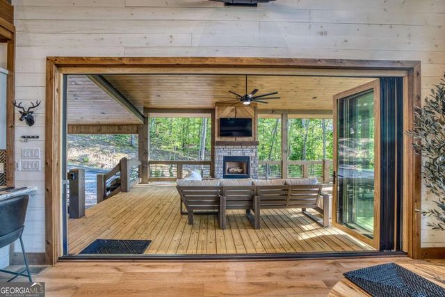 245 Mountain Retreat Drive, Morganton, GA 30560