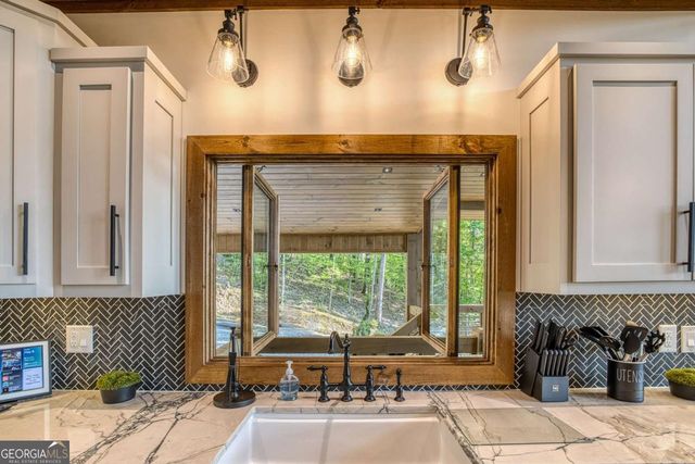 245 Mountain Retreat Drive, Morganton, GA 30560