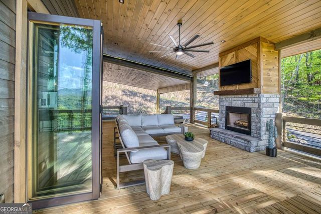 245 Mountain Retreat Drive, Morganton, GA 30560