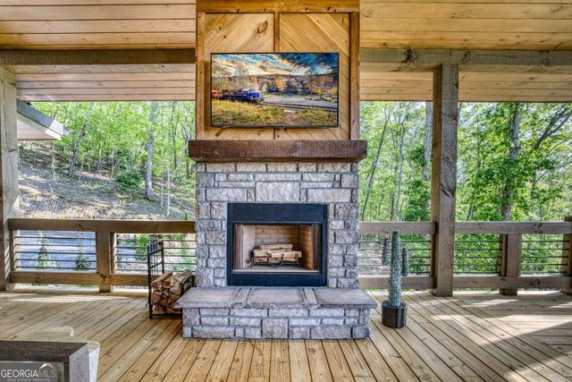 245 Mountain Retreat Drive, Morganton, GA 30560
