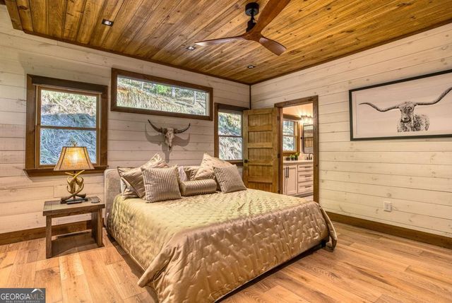 245 Mountain Retreat Drive, Morganton, GA 30560
